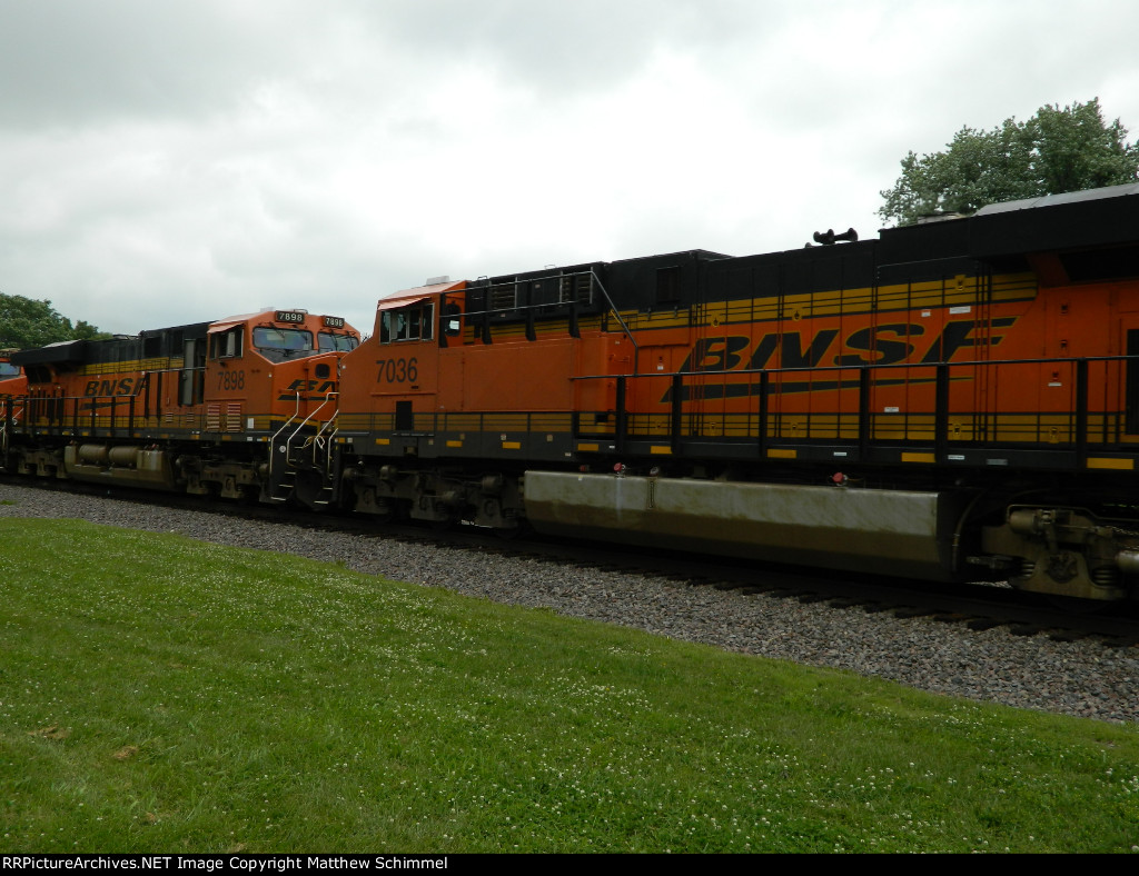 BNSF 7036 &amp; BNSF 7898